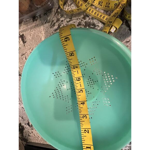 Tupperware Vintage Jadeite Green Footed Colander Strainer Bowl 339 Jade - Picture 6 of 6